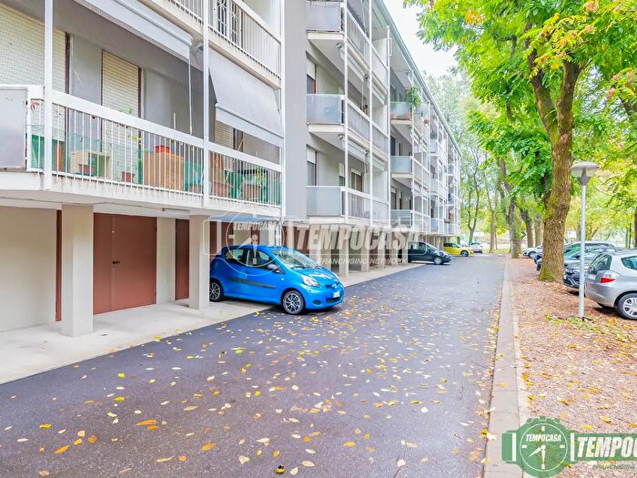 Appartamento quadrilocale in vendita in Via Cupello, San Donato Milanese