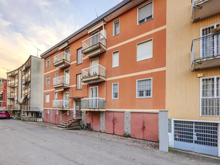 Appartamento trilocale in vendita in Bollate