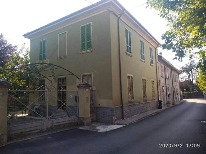 Casa con 5 locali in vendita in Vai Case Chiesa San Nicolo a Trebia, Rottofreno