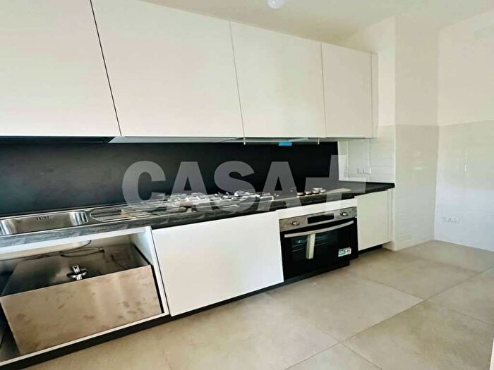 Appartamento quadrilocale in affitto in Via Alcuino, Sempione, Milano