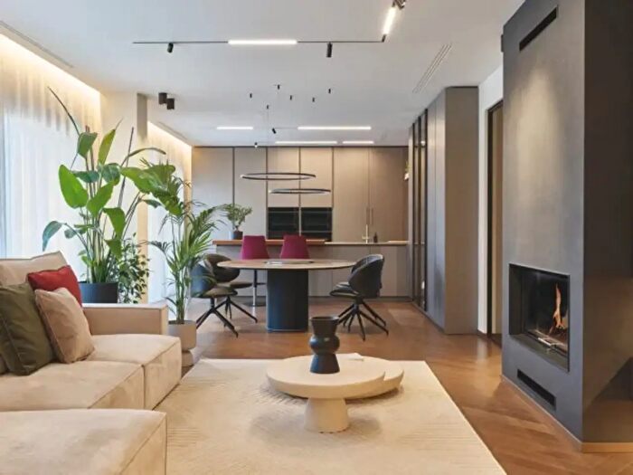 Appartamento quadrilocale in vendita in Via Jacopo Sadoleto, Modena