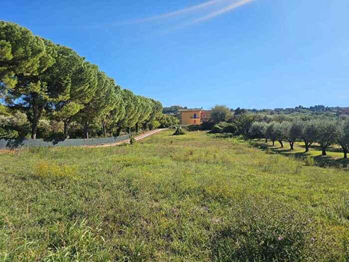 Appartamento con 5 locali in vendita in Contrada Altavilla, Potenza Picena