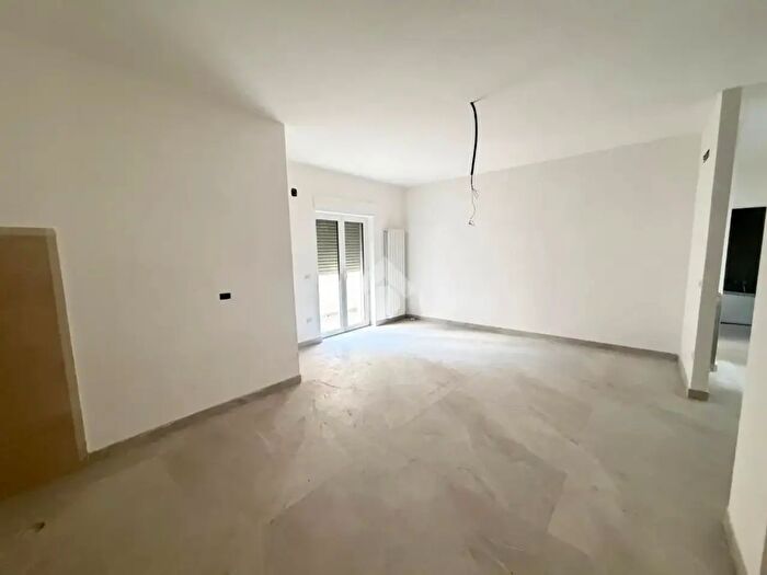 Appartamento quadrilocale in affitto in Via Duca dAosta, Marano Di Napoli