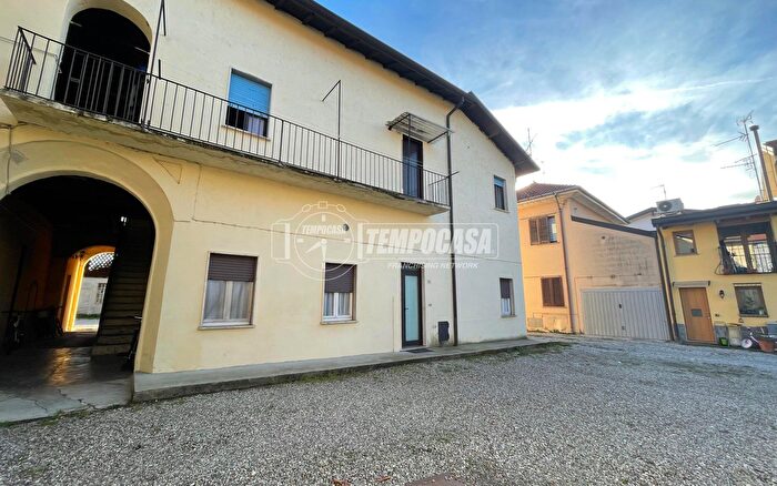 Casa bilocale in vendita in Barlassina