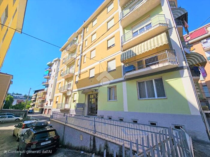 Appartamento trilocale in affitto in Via Aprile, Centro, Salsomaggiore Terme