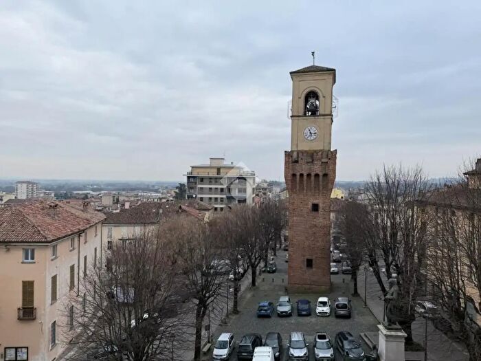 Appartamento bilocale in vendita in Piazza Vittorio Veneto, Stradella