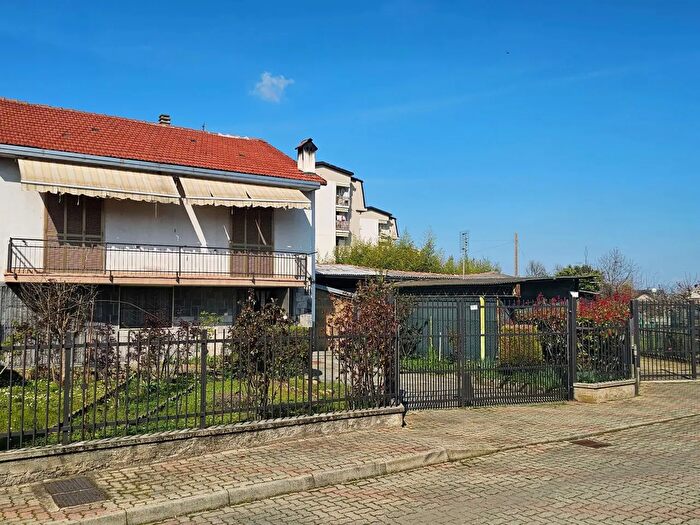 Casa trilocale in vendita in Via Piossasco, Bruino