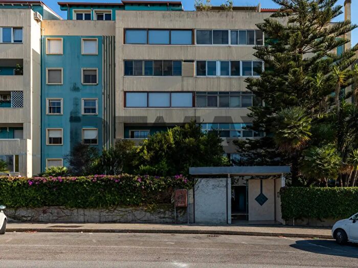 Appartamento trilocale in vendita in Via Mario Aresu, Cagliari