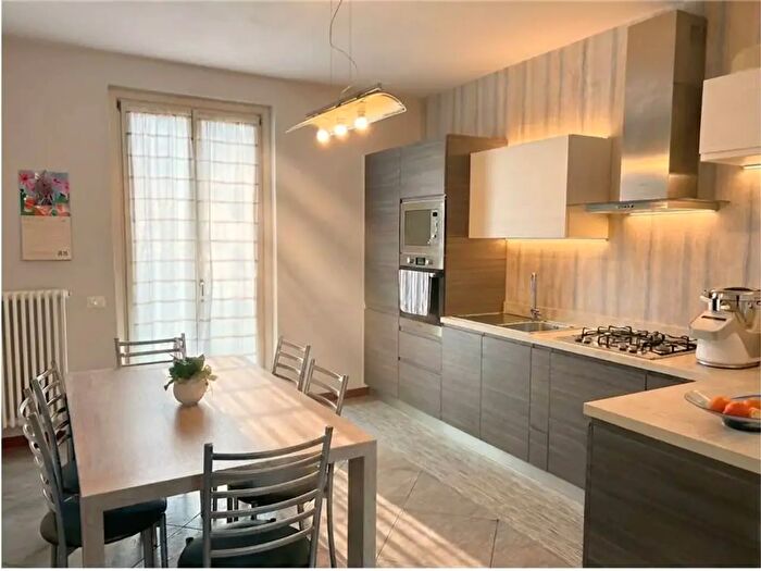 Appartamento quadrilocale in vendita in Via G Rossini, Castelli Calepio