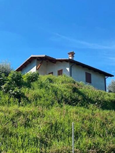 Casa trilocale in vendita in Strada Provinciale SantAnna, Cartoceto