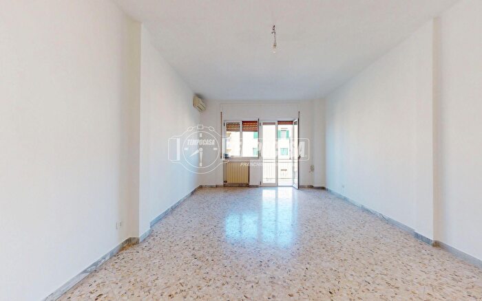 Appartamento quadrilocale in vendita in Via Bixio, Monopoli