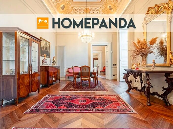 Appartamento con 6 locali in vendita in Via Vittorio Emanuele II, Catania