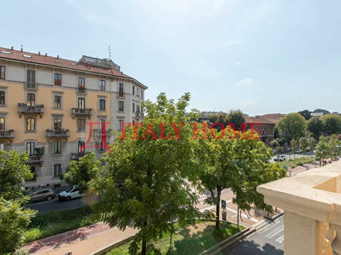 Appartamento trilocale in affitto in Plebisciti Susa, Milano