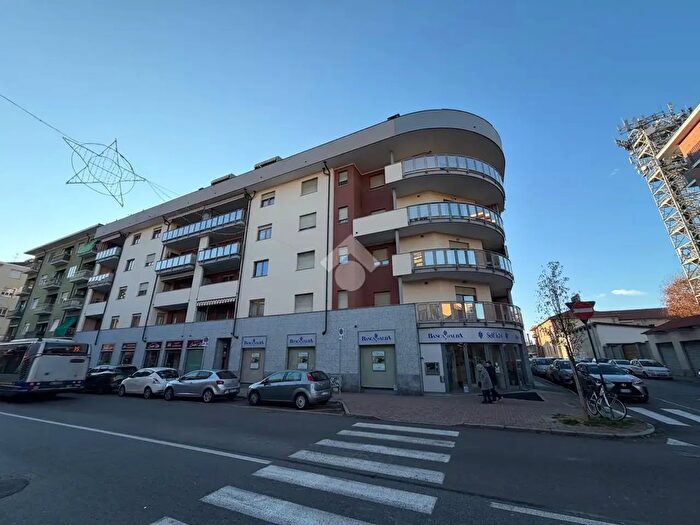 Appartamento quadrilocale in vendita in Via Sestriere, Moncalieri