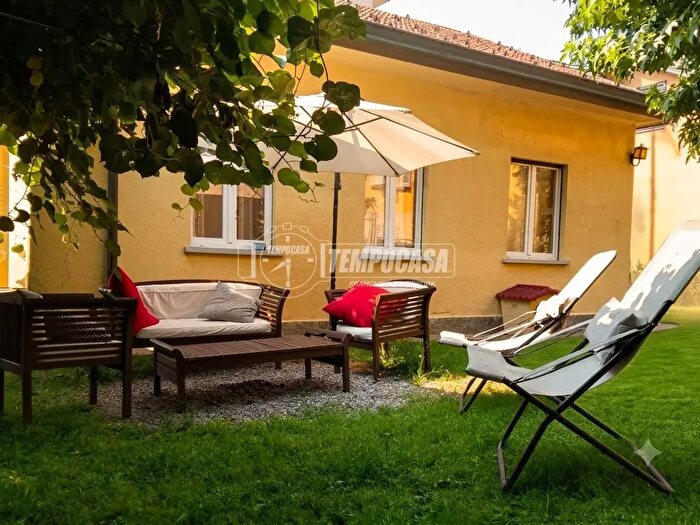 Casa trilocale in vendita in Via De Marchi, Monticello Brianza