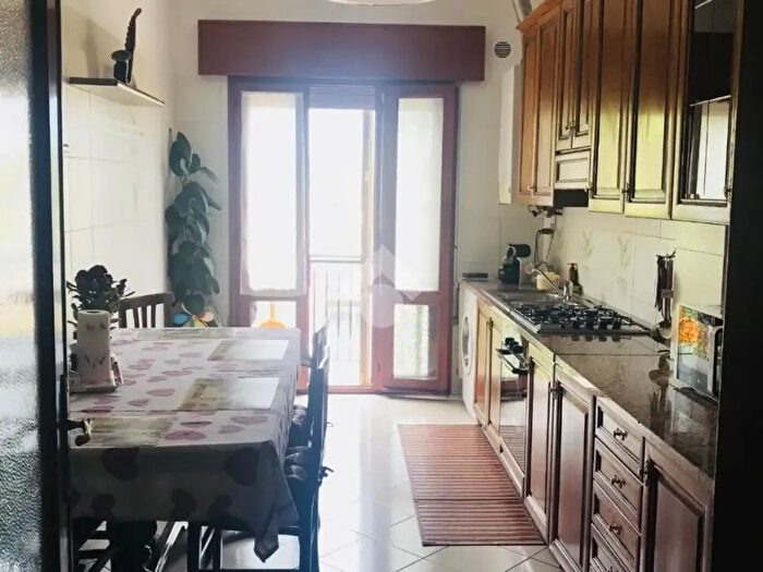 Appartamento trilocale in vendita in Via Miranese, Venezia