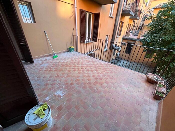 Appartamento trilocale in affitto in Via Irnerio, Irnerio, Bologna