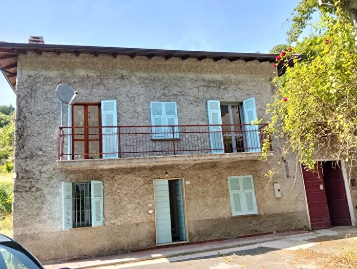 Casa con 5 locali in vendita in Strada San Lorenzo, Ovada