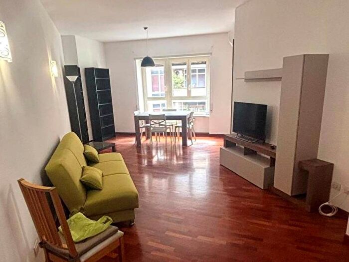 Appartamento trilocale in affitto in Via Giuseppe Zamboni, Marconi, Roma