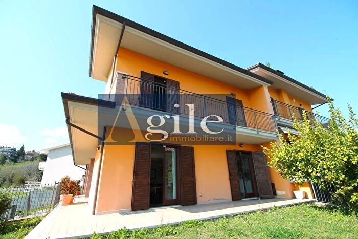 Casa con 8 locali in vendita in Via del Partigiano, Colli Del Tronto