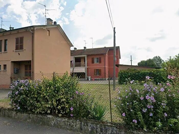 Appartamento quadrilocale in vendita in Via Roma, Brembio