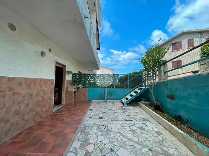 Appartamento trilocale in vendita in Via G Oliva, Scalea