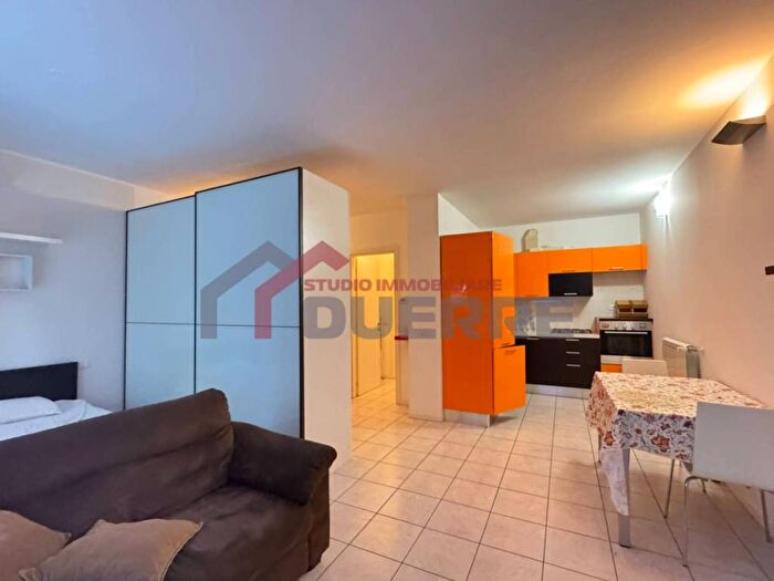 Appartamento monolocale in affitto in Via Acquanera, Albate Muggiò, Como