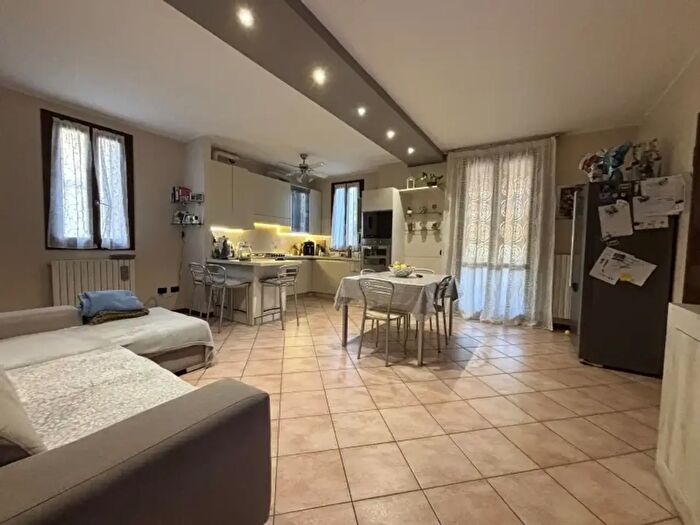 Appartamento trilocale in vendita in Via Andrea Costa, Soliera