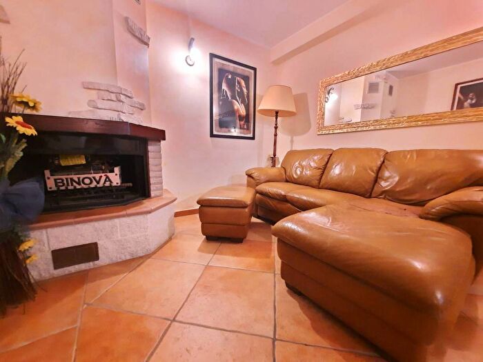 Appartamento bilocale in affitto in Via Costantino Beschi, Acilia, Roma