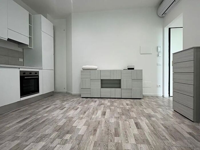 Appartamento bilocale in affitto in Via Borgo Vico, Como