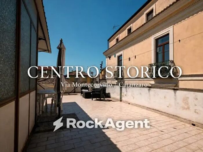 Appartamento bilocale in vendita in Via Montecorvino, Catanzaro