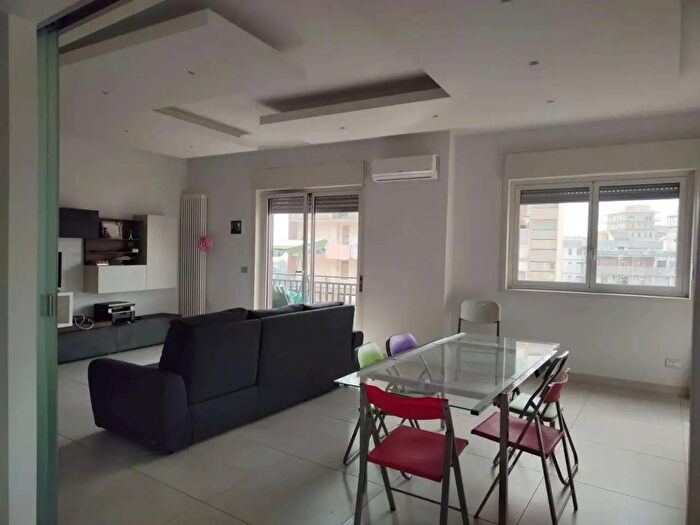 Appartamento trilocale in affitto in Viale Alcide De Gasperi, Catania