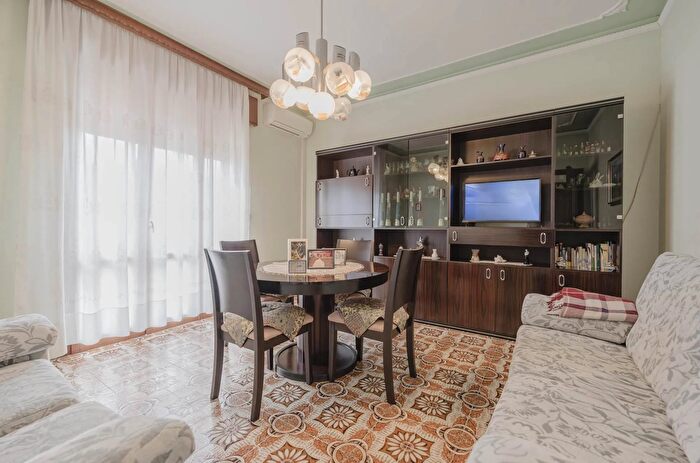 Casa con 6 locali in vendita in Via Ugo Foscolo Mestrino, Mestrino