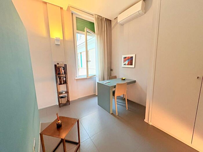 Appartamento monolocale in affitto in Via Giovan Battista Pergolesi, Mergellina Piedigrotta, Napoli