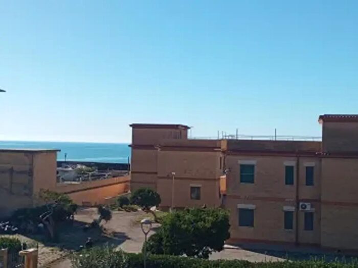 Appartamento trilocale in vendita in Viale Firenze, Ardea