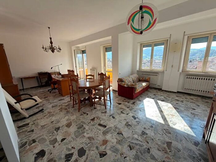 Appartamento con 6 locali in vendita in PLe Matteotti, Fabriano