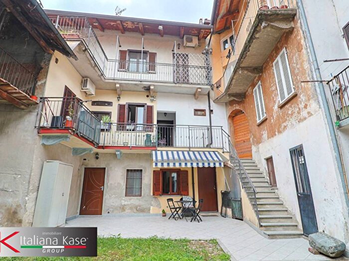 Casa quadrilocale in vendita in via petitti, Centro, Caluso