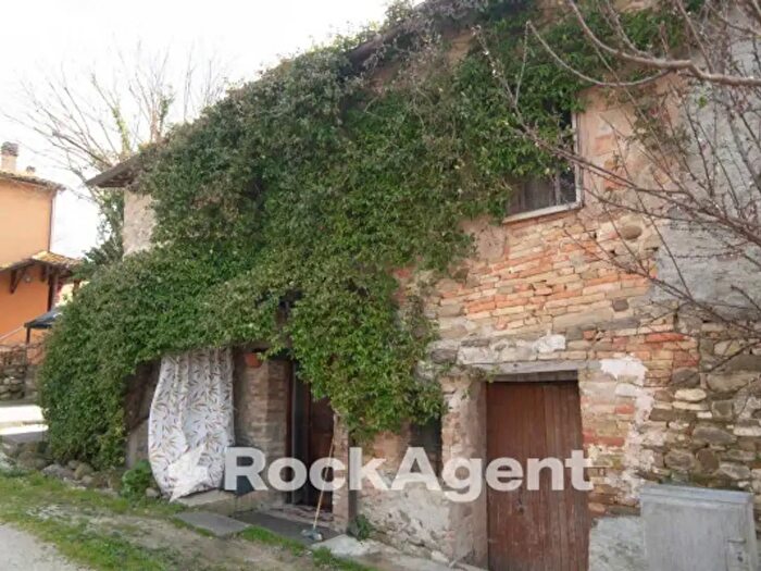 Casa trilocale in vendita in LocCaciurro, Sassocorvaro Auditore