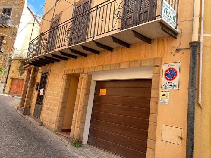 Casa con 7 locali in vendita in Via Gamez, Agrigento