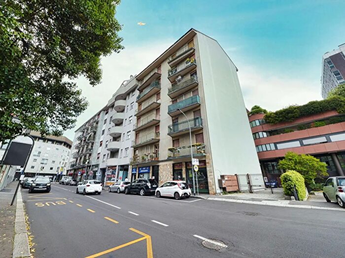 Appartamento quadrilocale in vendita in Via Alberto da Giussano, Legnano