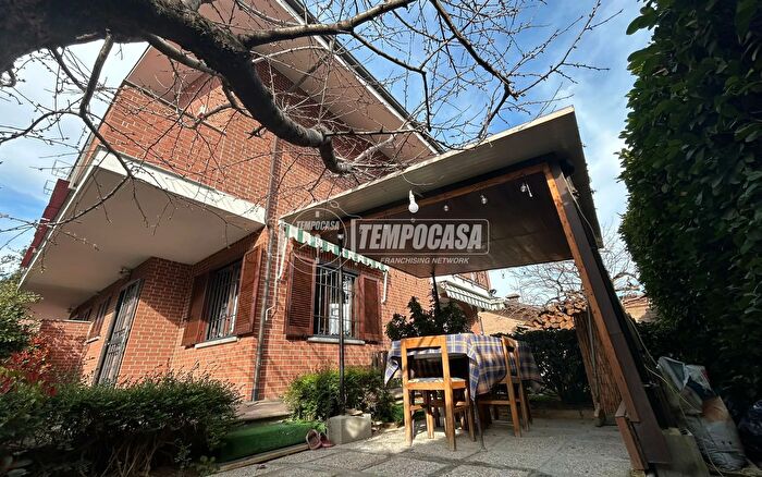 Appartamento con 6 locali in vendita in Via Donatello, Volpiano