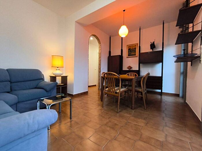 Appartamento con 5 locali in affitto in Via Santuario del Sacro Cuore, Comasina, Milano