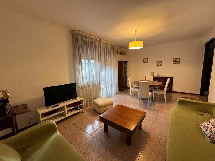 Appartamento con 5 locali in affitto in Mestre, Venezia