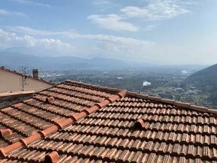 Casa con 7 locali in vendita in Arcola