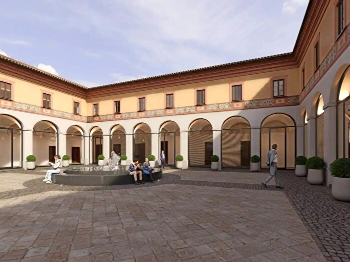 Appartamento con 5 locali in vendita in Via del Collegio, Chivasso