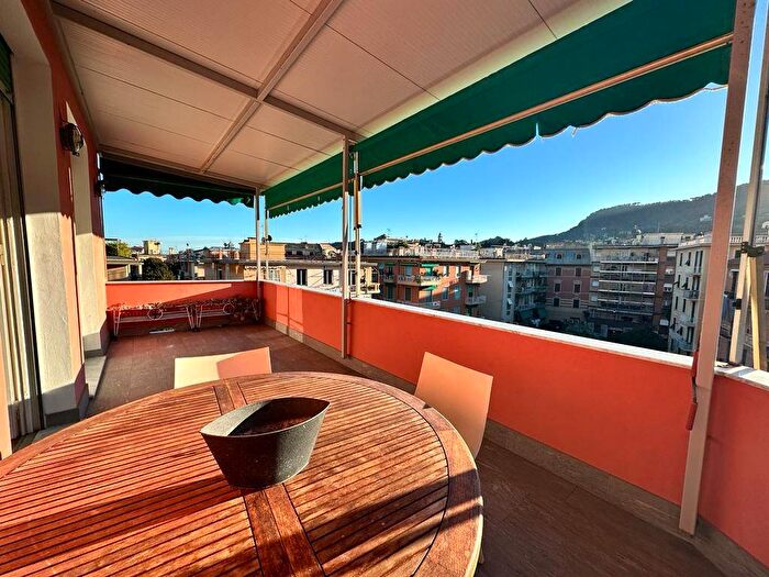 Appartamento trilocale in affitto in Corso Elia Rainusso, Centro, Santa Margherita Ligure