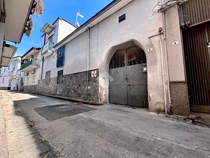 Appartamento quadrilocale in vendita in Via Generale Tellini, Grumo Nevano