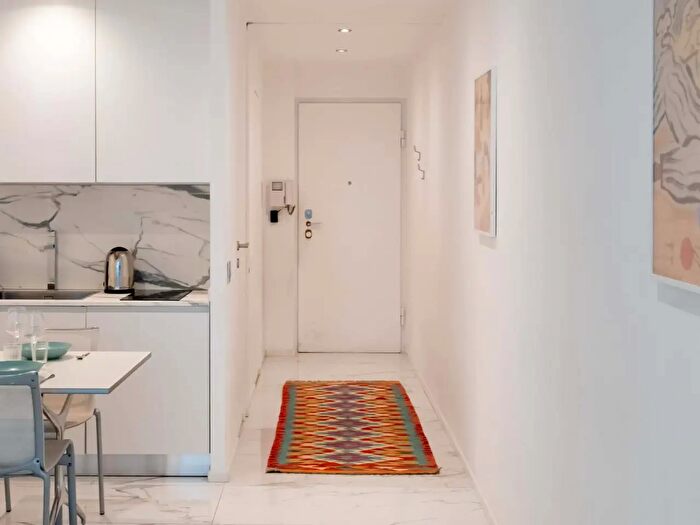 Appartamento monolocale in affitto in Via Privata della Passarella, Milano