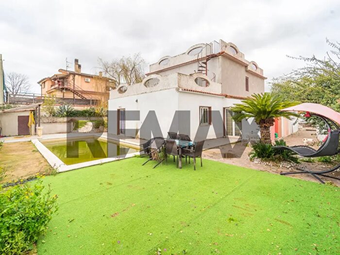 Casa con 6 locali in vendita in Albano Laziale