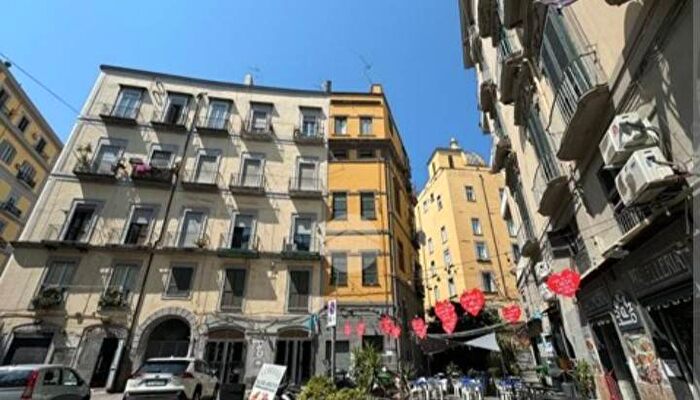 Appartamento bilocale in affitto in Piazza Portanova, Centro Storico, Napoli